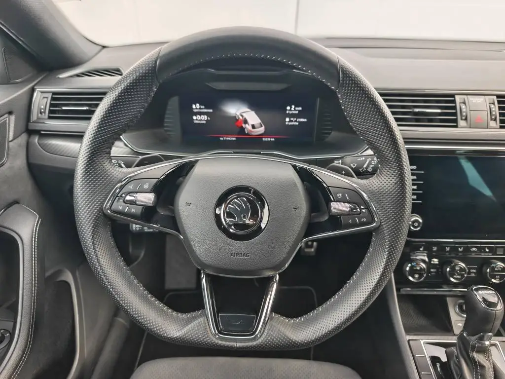 Škoda Superb Combi SportLine 7DSG 2,0TDI / 147kW