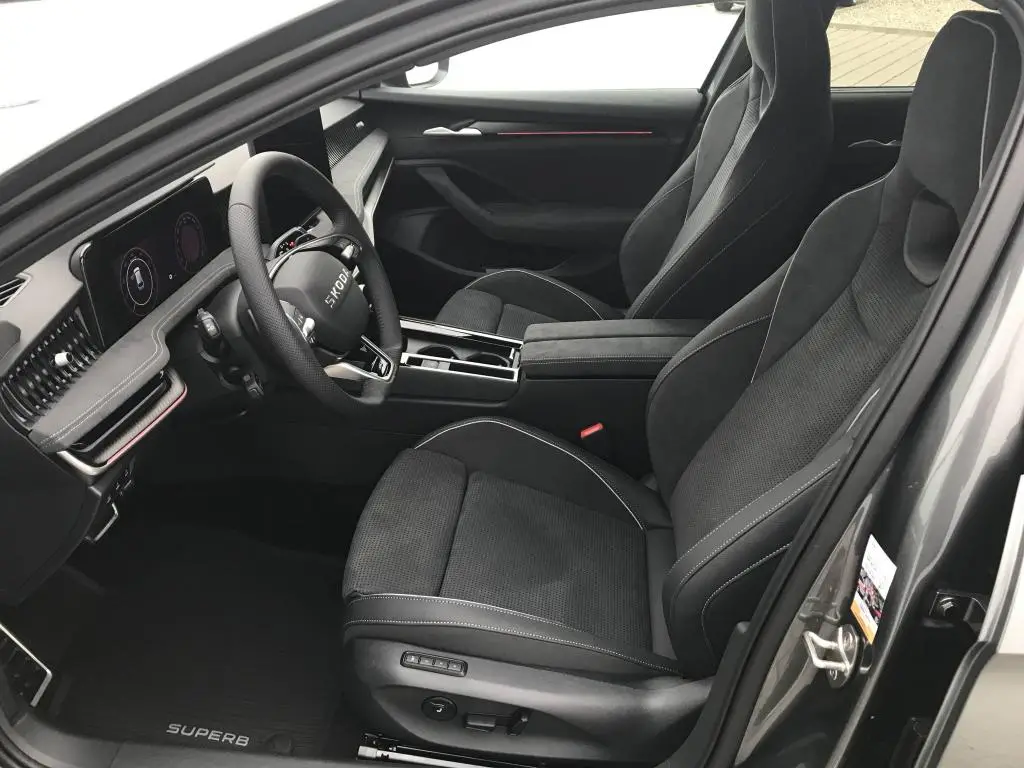 Škoda Superb Combi Sportline DSG 2,0TDI / 110kW