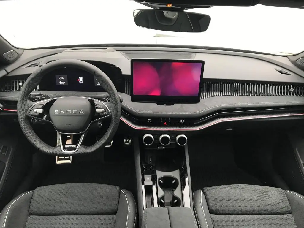 Škoda Superb Combi Sportline DSG 2,0TDI / 110kW