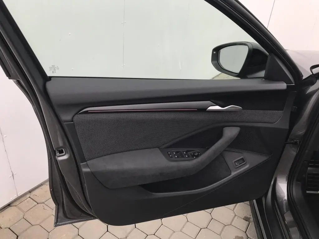 Škoda Superb Combi Sportline DSG 2,0TDI / 110kW