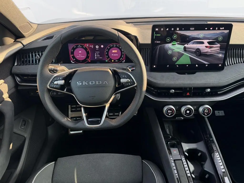 Škoda Superb Combi Sportline DSG 2,0TDI / 110kW