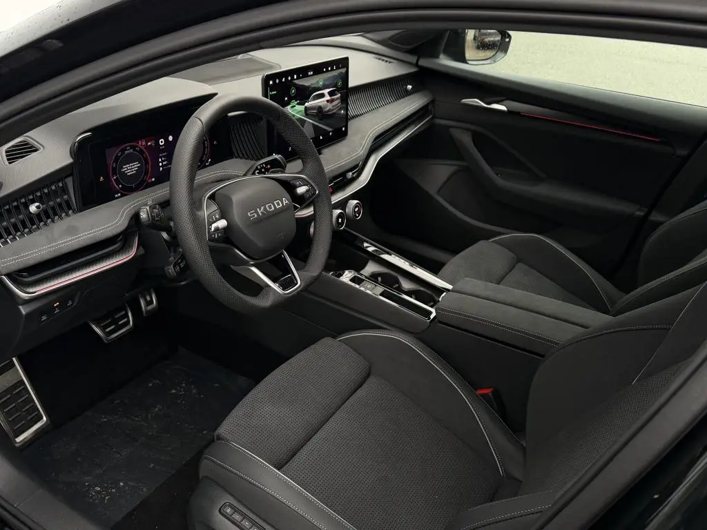 Škoda Superb Combi Sportline DSG 2,0TDI / 110kW