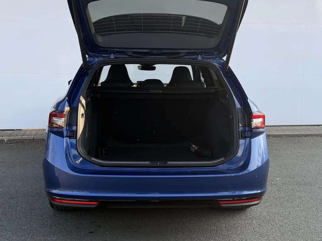 Škoda Superb Combi Sportline DSG 2,0TDI / 110kW