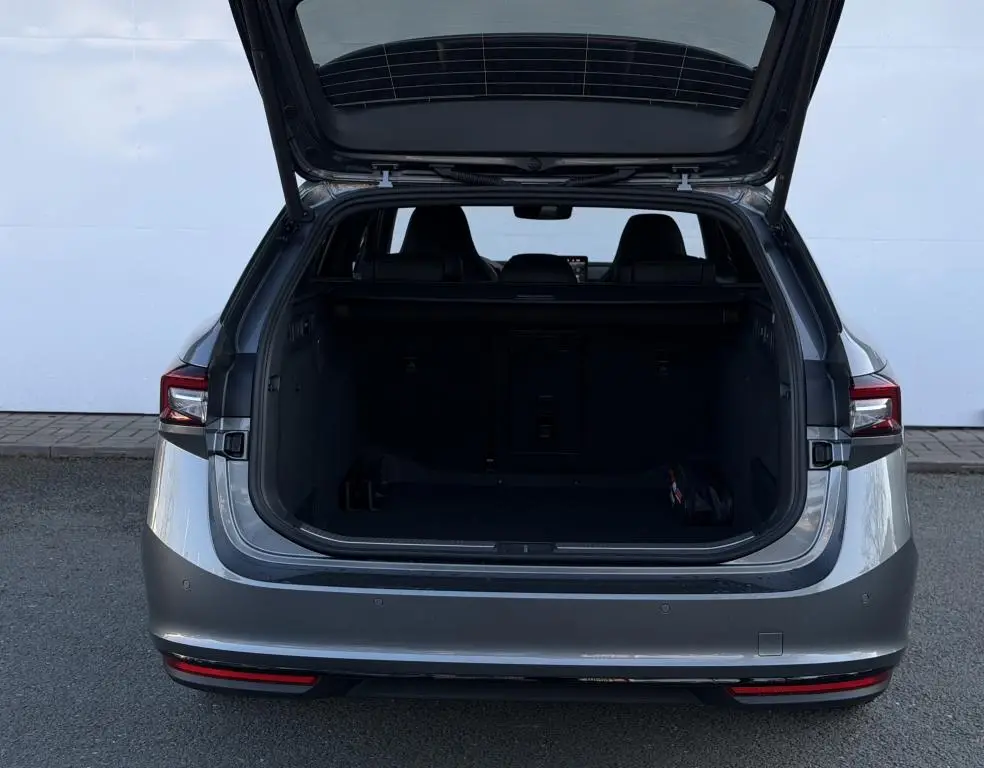 Škoda Superb Combi Sportline DSG 2,0TDI / 142kW