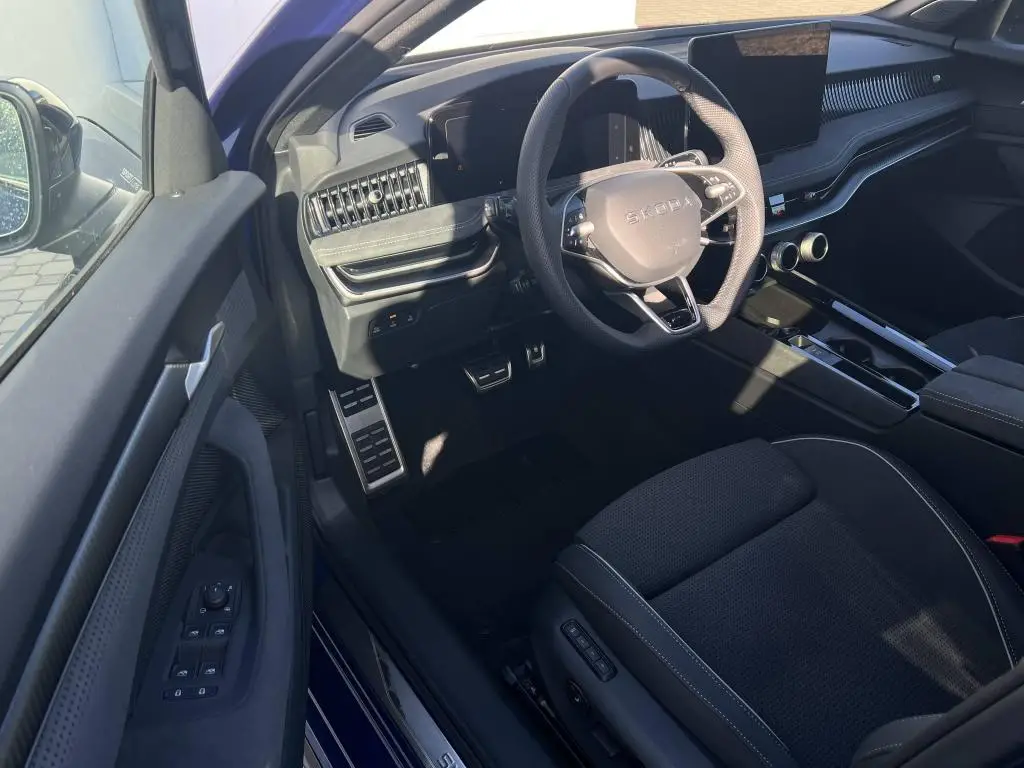 Škoda Superb Combi Sportline DSG 2,0TDI / 142kW