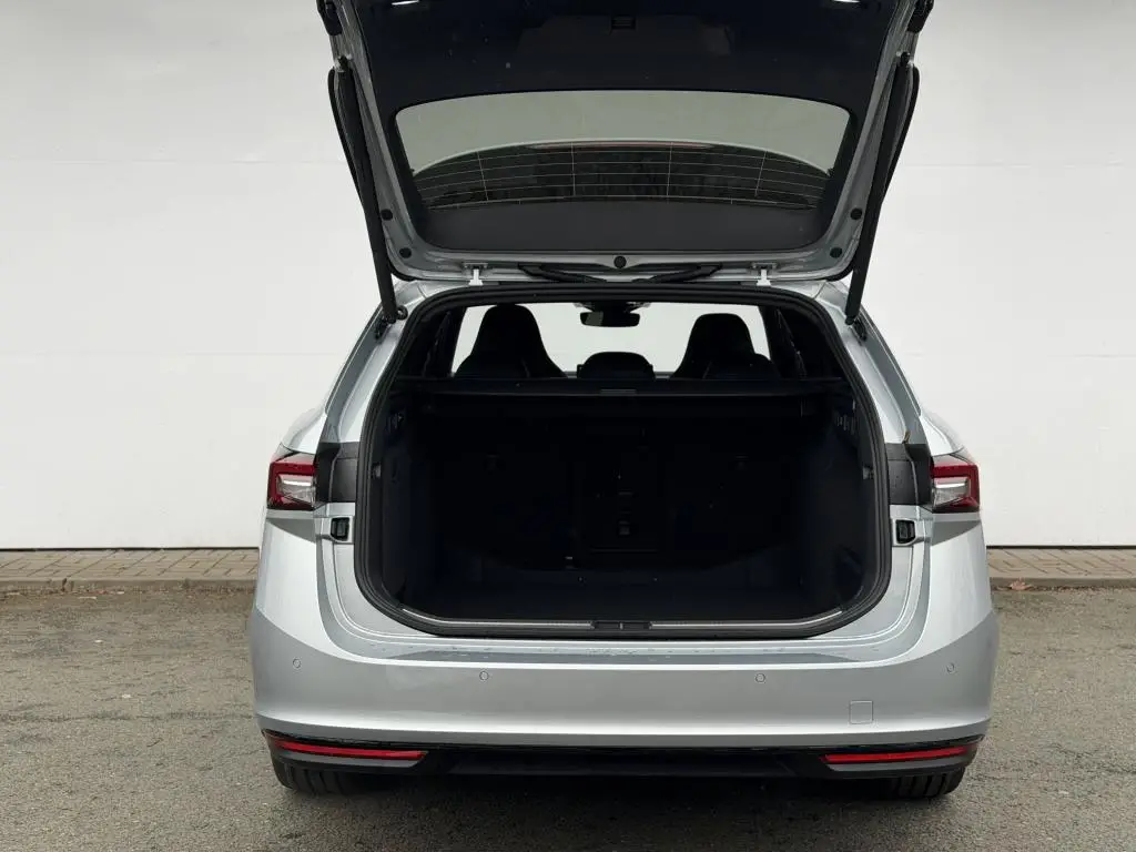 Škoda Superb Combi Sportline DSG 2,0TDI / 142kW