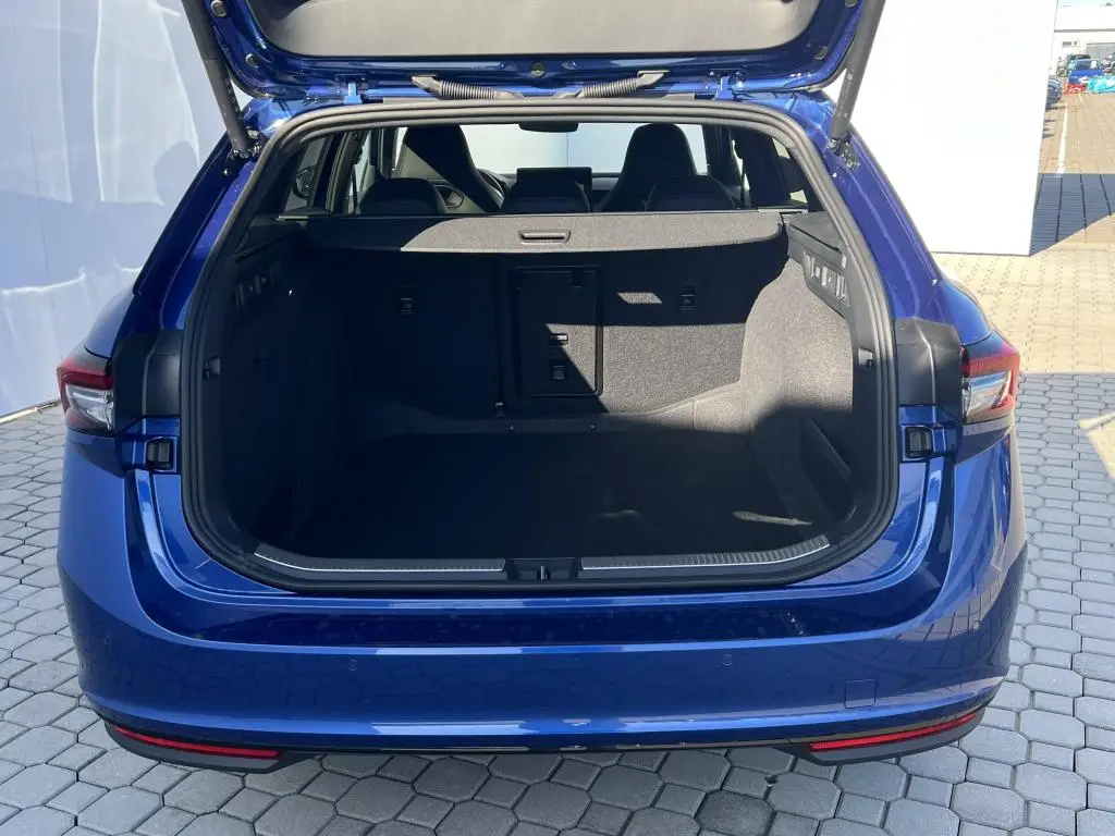 Škoda Superb Combi Sportline DSG 2,0TDI / 142kW