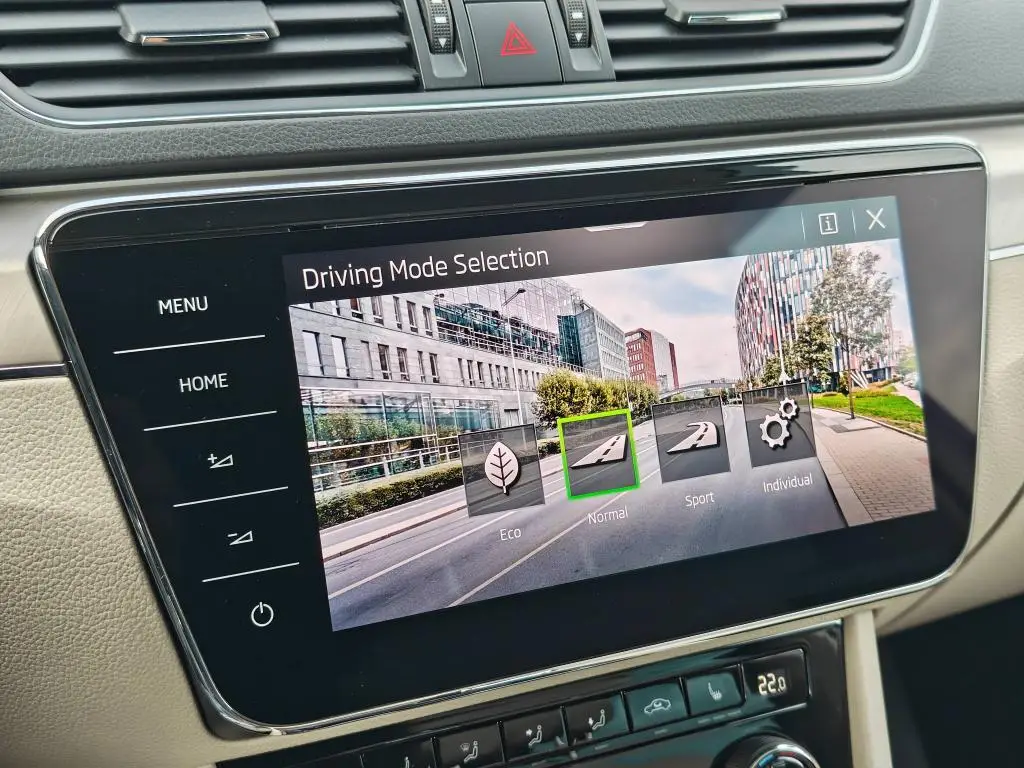 Škoda Superb Combi Style 7DSG 1,5TSI / 110kW