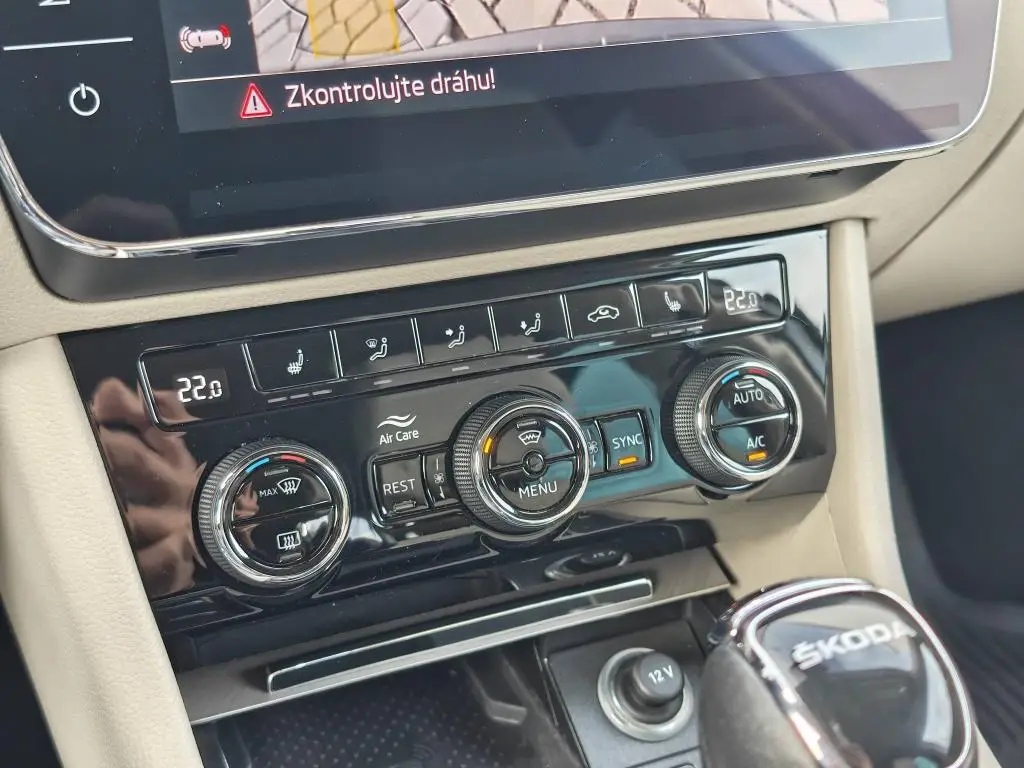 Škoda Superb Combi Style 7DSG 1,5TSI / 110kW