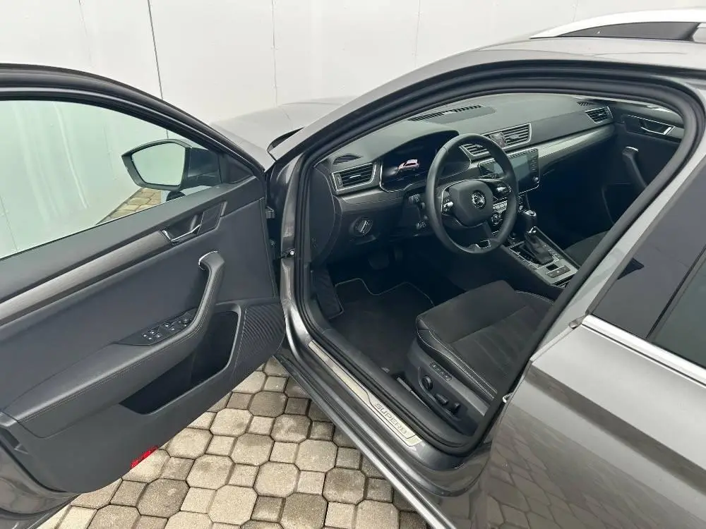 Škoda Superb Combi Style 7DSG 2,0TDI / 110kW