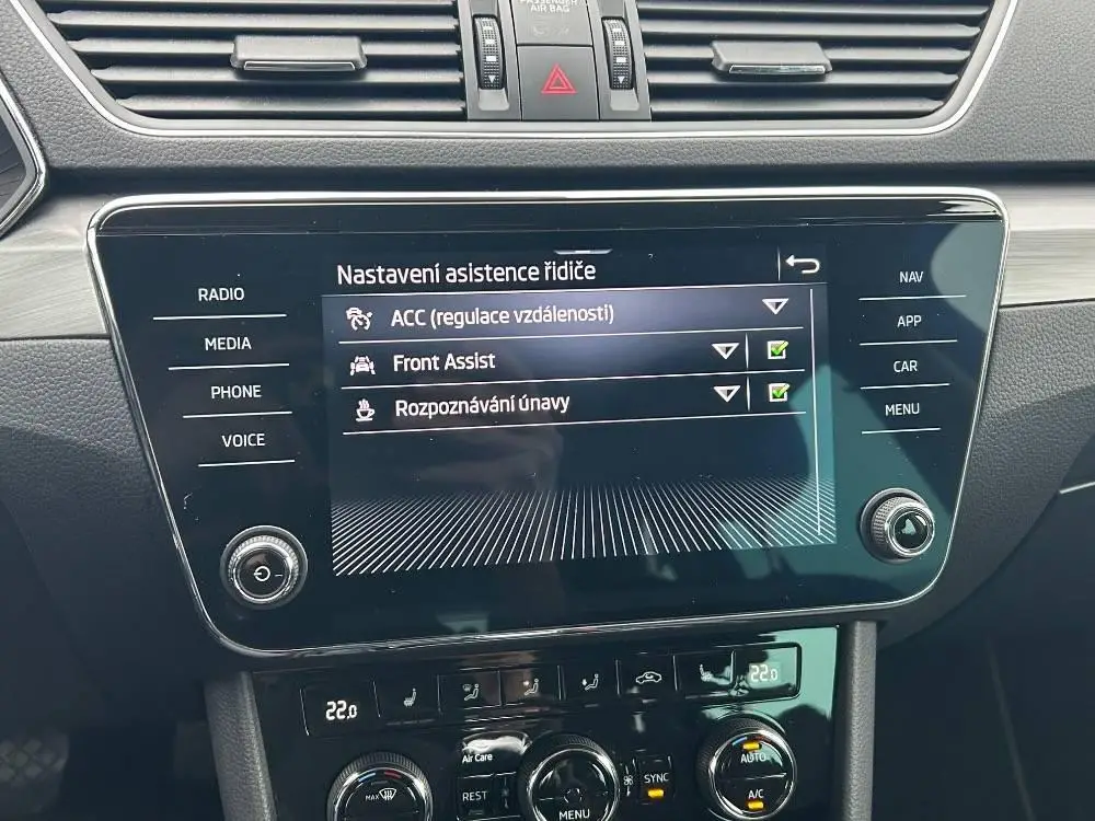 Škoda Superb Combi Style 7DSG 2,0TDI / 110kW