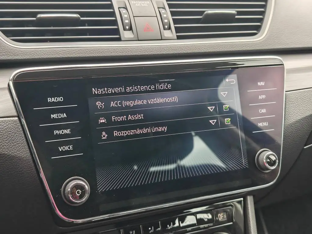 Škoda Superb Combi Style 7DSG 2,0TDI / 110kW