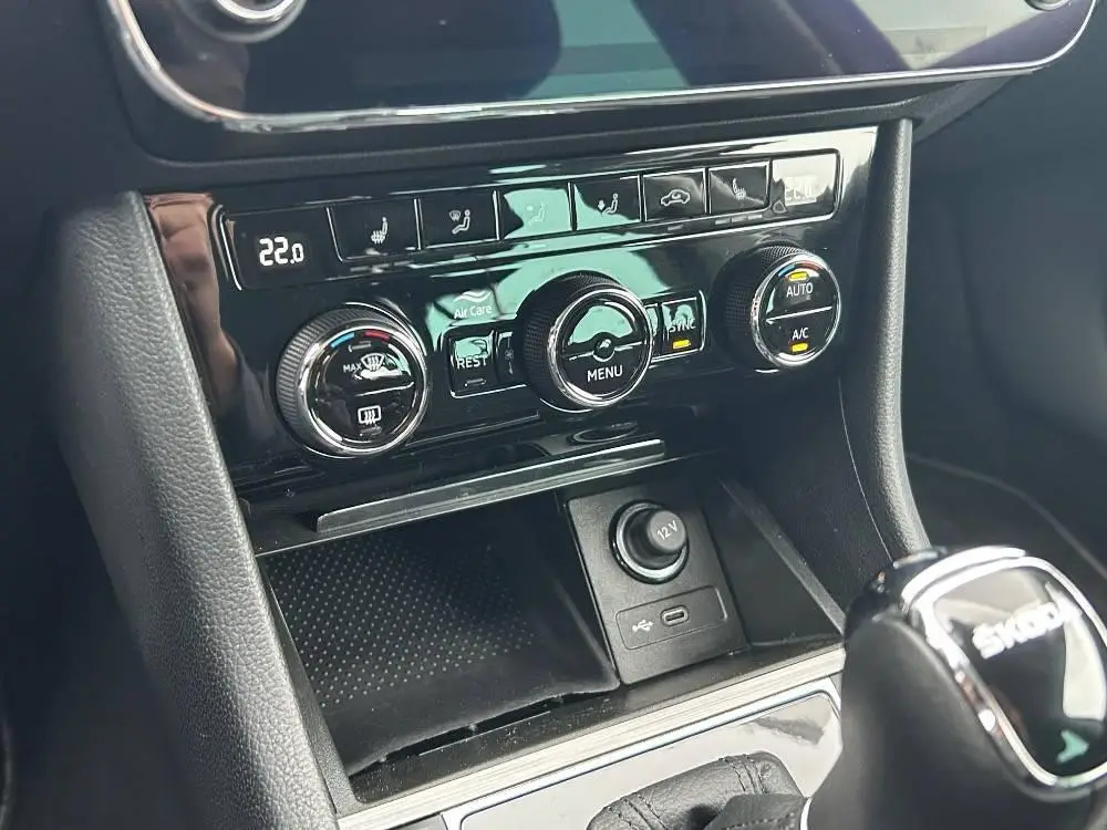 Škoda Superb Combi Style 7DSG 2,0TDI / 110kW