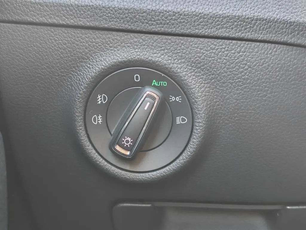 Škoda Superb Combi Style 7DSG 2,0TDI / 110kW