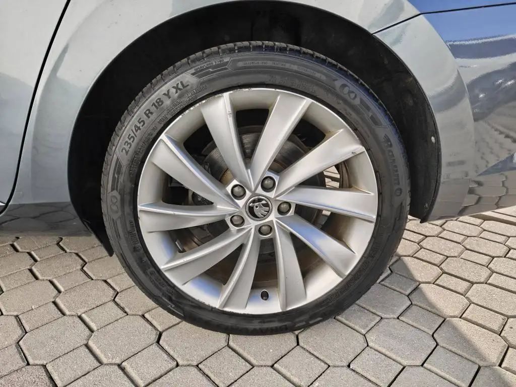 Škoda Superb Combi Style 7DSG 2,0TDI / 110kW