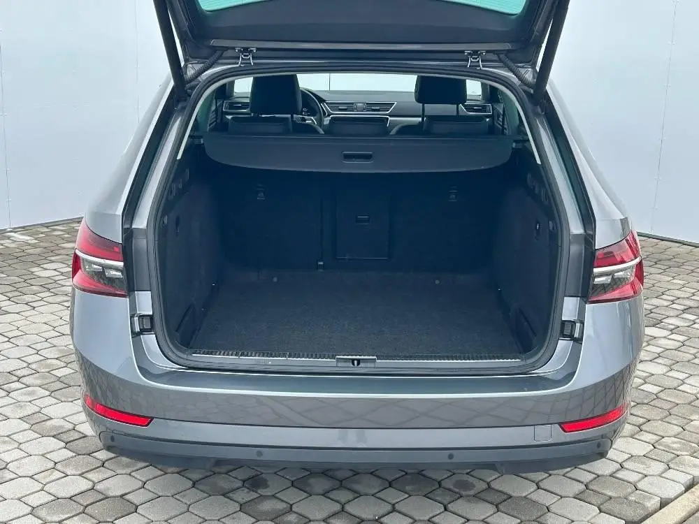 Škoda Superb Combi Style 7DSG 2,0TDI / 110kW