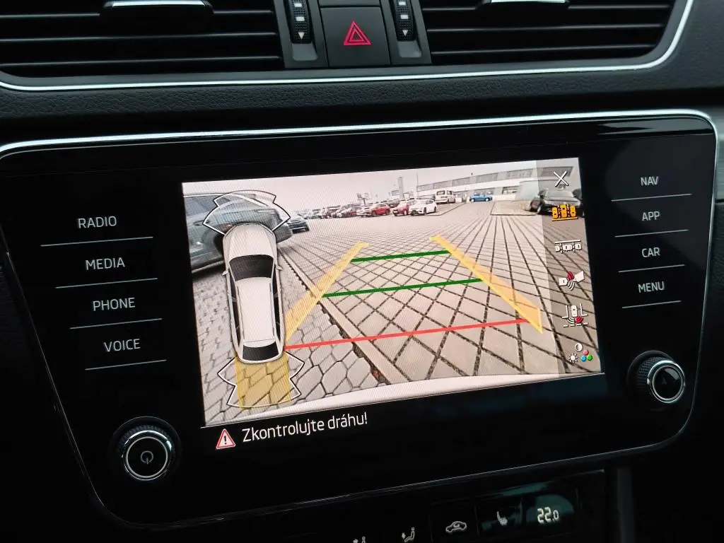 Škoda Superb Combi Style 7DSG 2,0TDI / 147kW