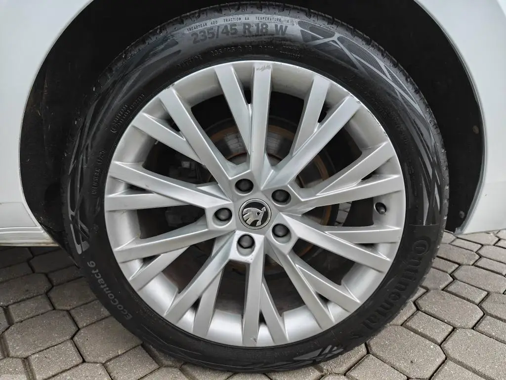 Škoda Superb Combi Style 7DSG 2,0TDI / 147kW