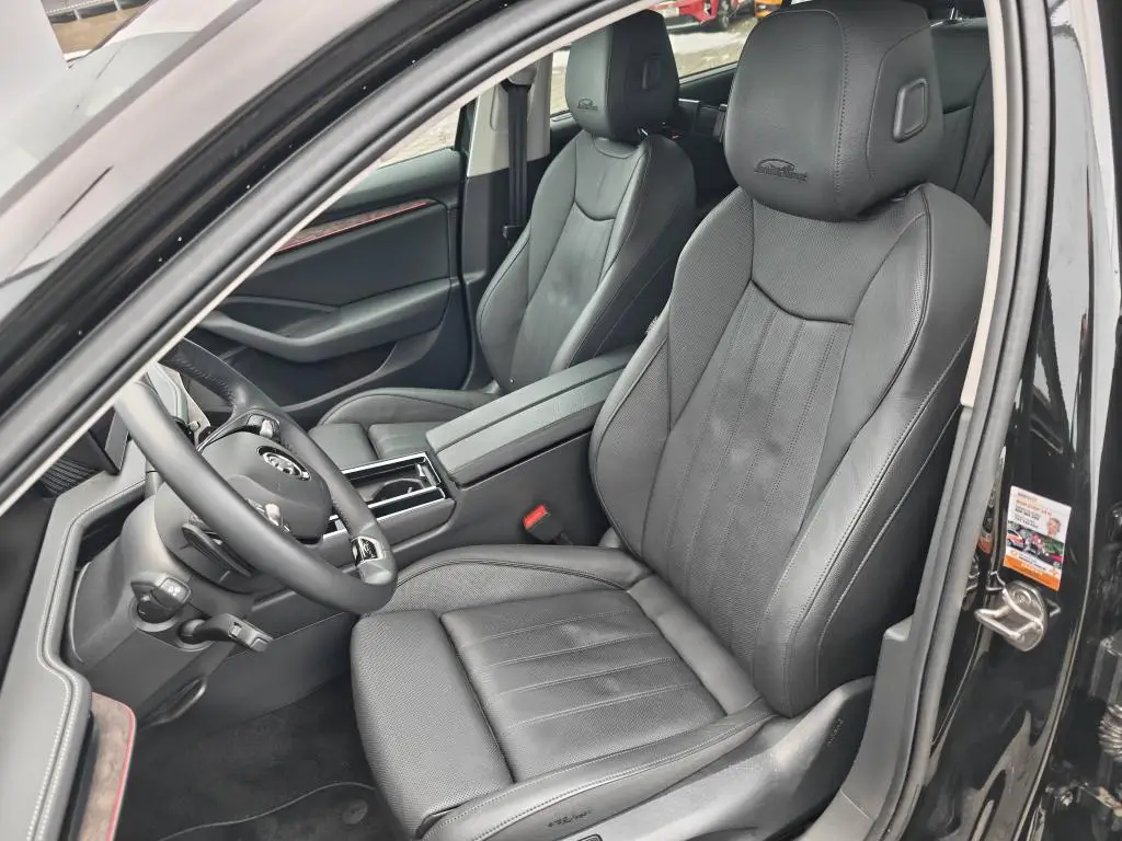 Škoda Superb L&K 7DSG 2,0TDI / 110kW