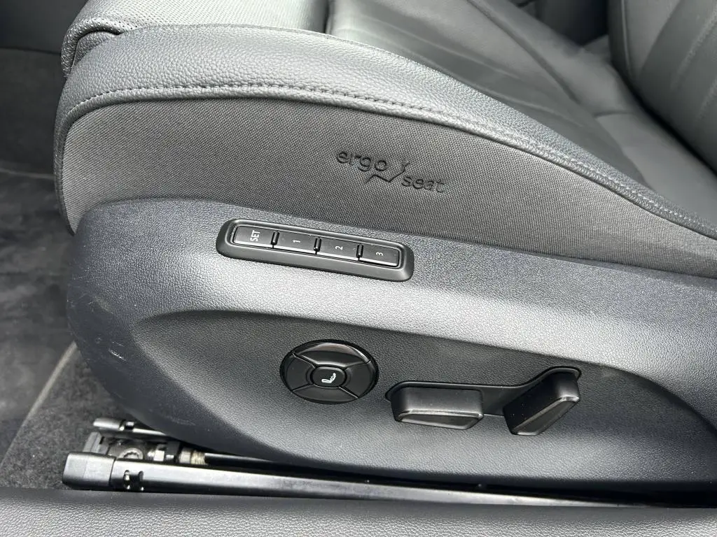 Škoda Superb L&K 7DSG 2,0TDI / 110kW