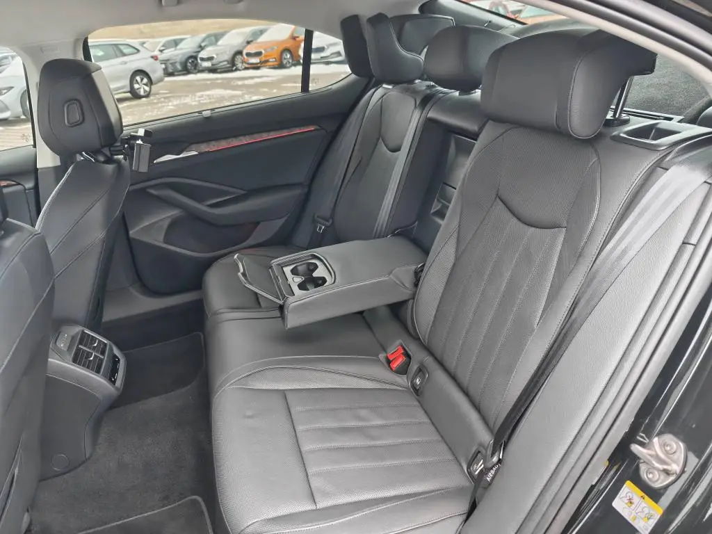 Škoda Superb L&K 7DSG 2,0TDI / 110kW