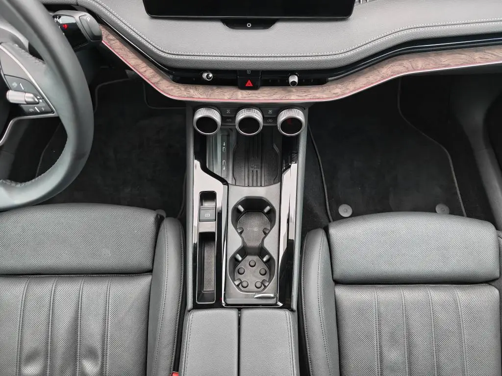 Škoda Superb L&K 7DSG 2,0TDI / 110kW