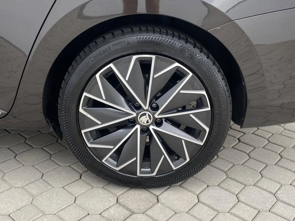 Škoda Superb L&K 7DSG 2,0TDI / 110kW