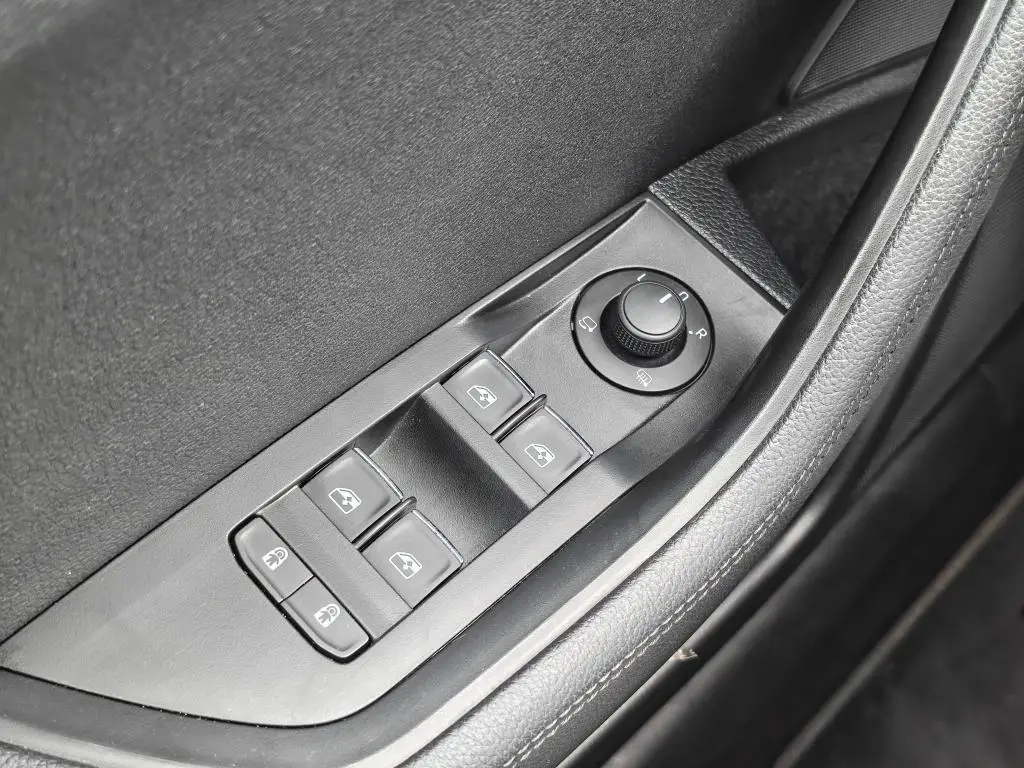 Škoda Superb L&K 7DSG 2,0TSI / 140kW