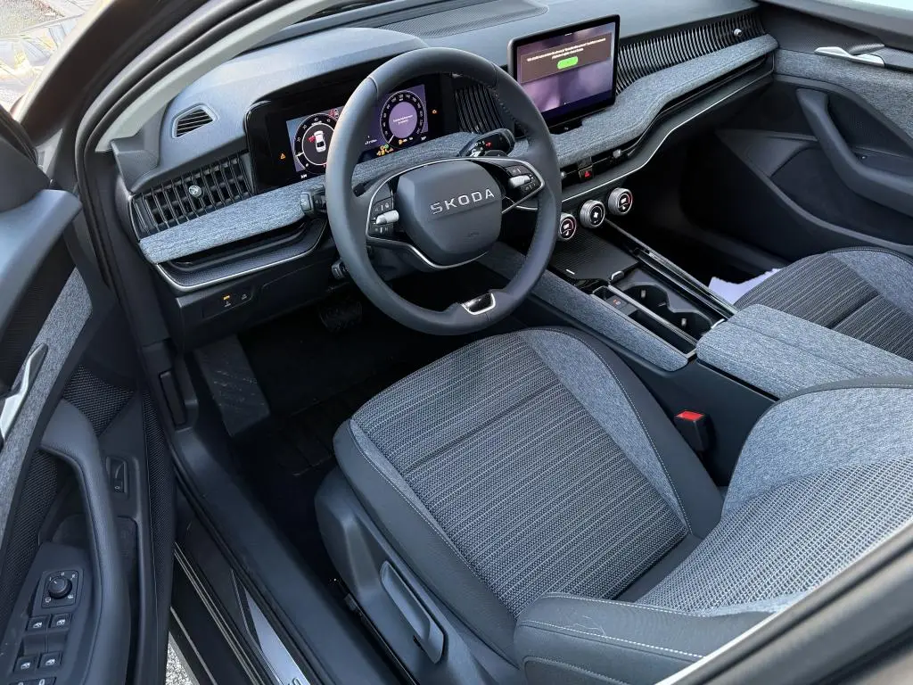 Škoda Superb Selection 7DSG 2,0TDI / 110kW