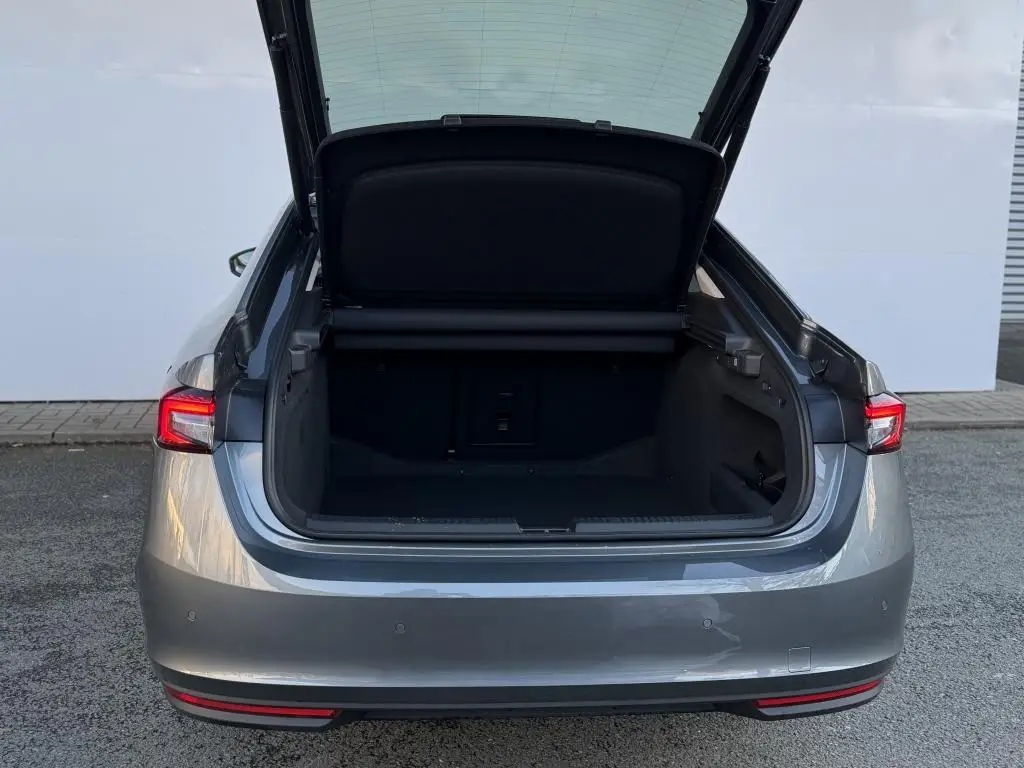 Škoda Superb Selection 7DSG 2,0TDI / 110kW