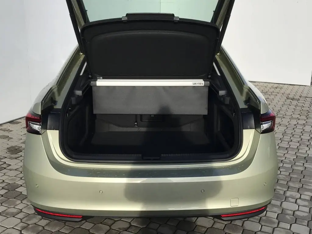 Škoda Superb Selection 7DSG 2,0TDI / 110kW