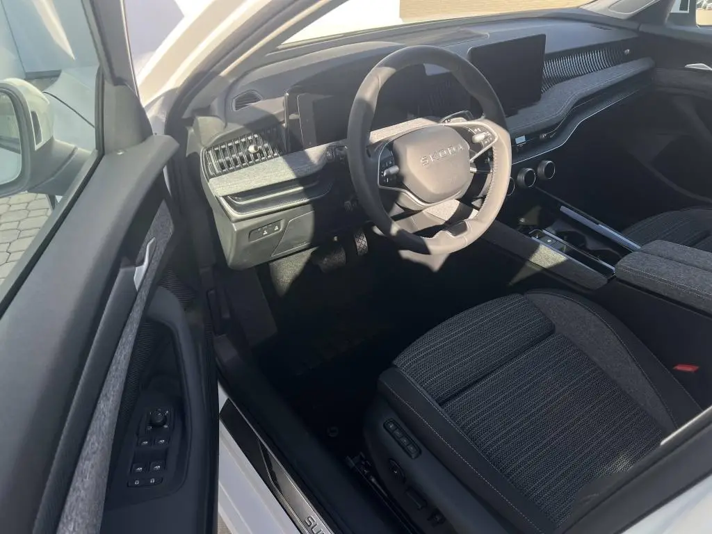 Škoda Superb Selection 7DSG 2,0TDI / 110kW
