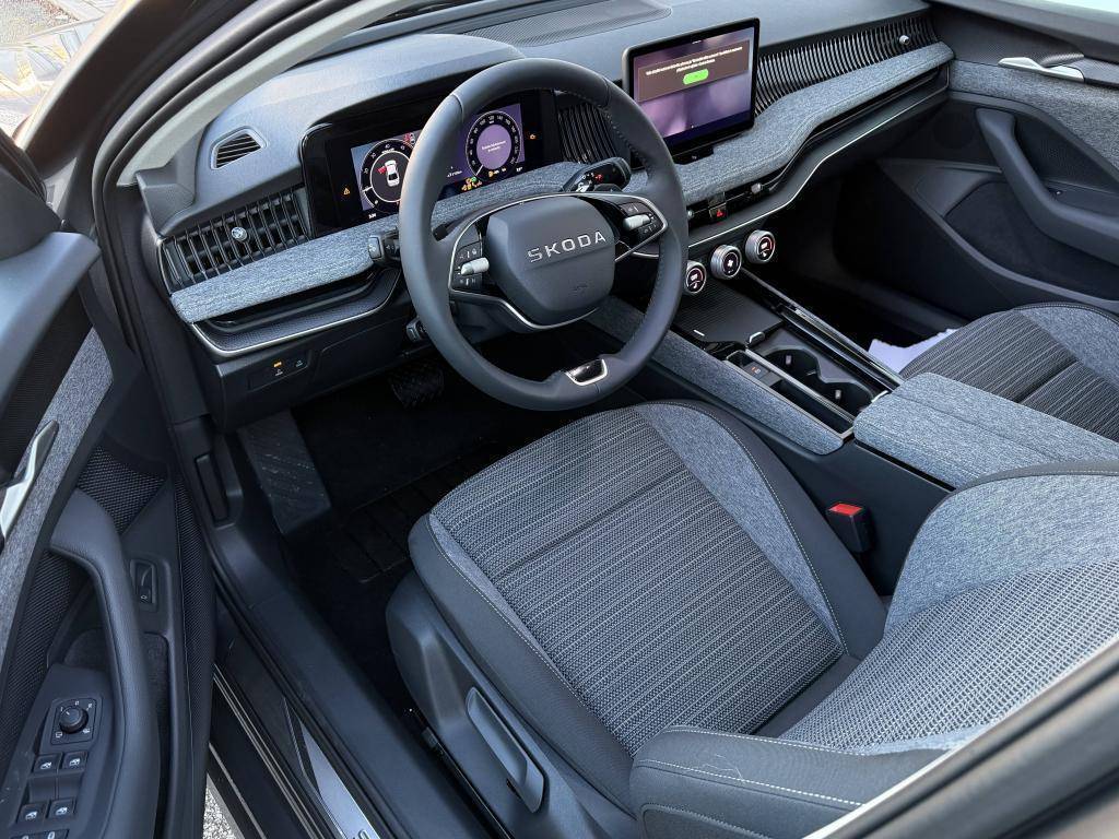 Škoda Superb Selection 7DSG 2,0TDI / 110kW