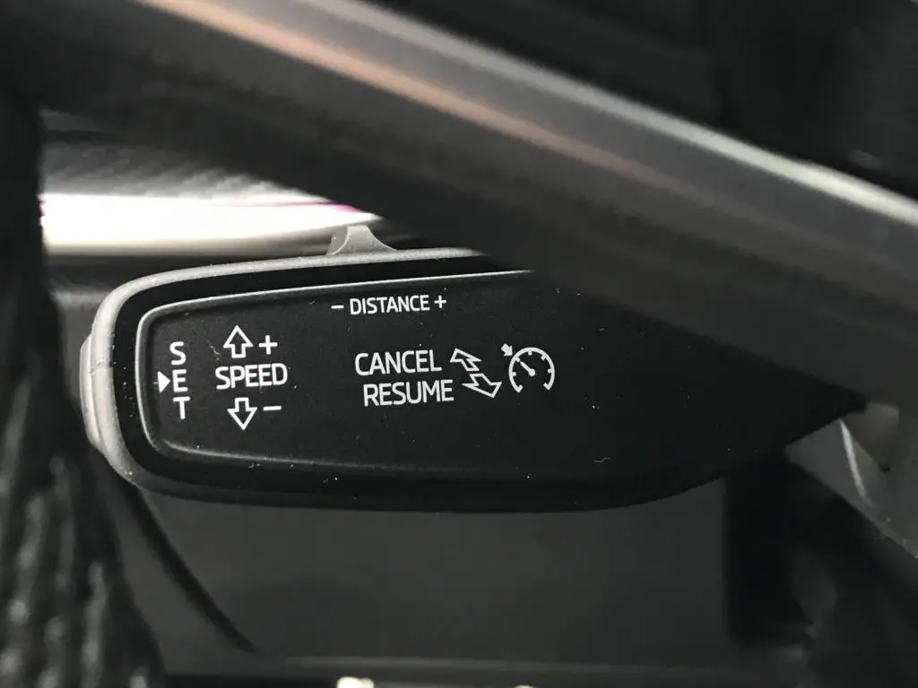 Škoda Superb Sportline  2,0 TDI 110 kW 7DSG 2,0TDI / 110kW