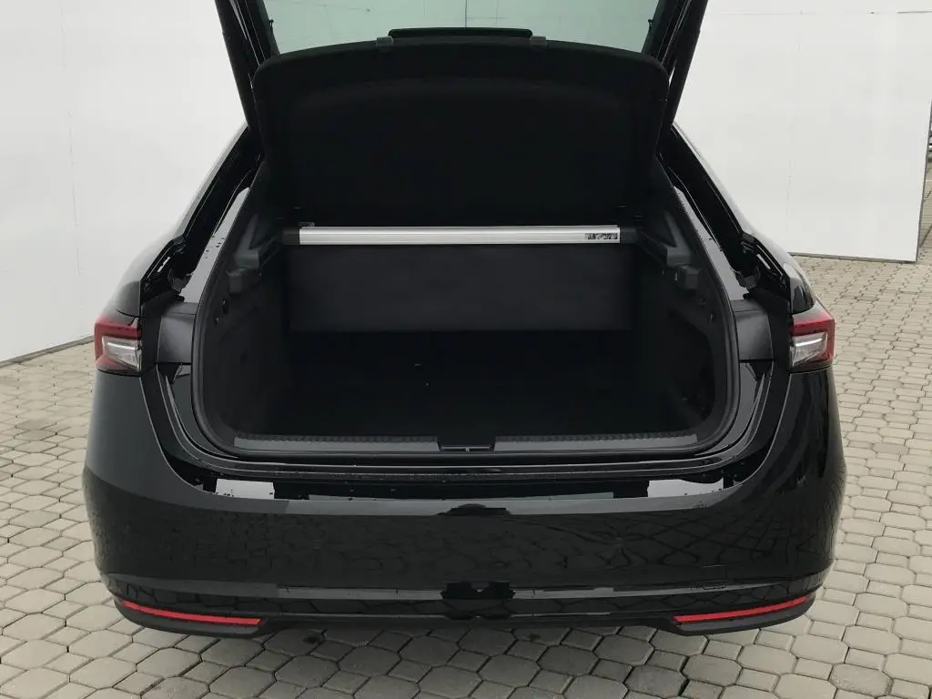 Škoda Superb Sportline  2,0 TDI 110 kW 7DSG 2,0TDI / 110kW