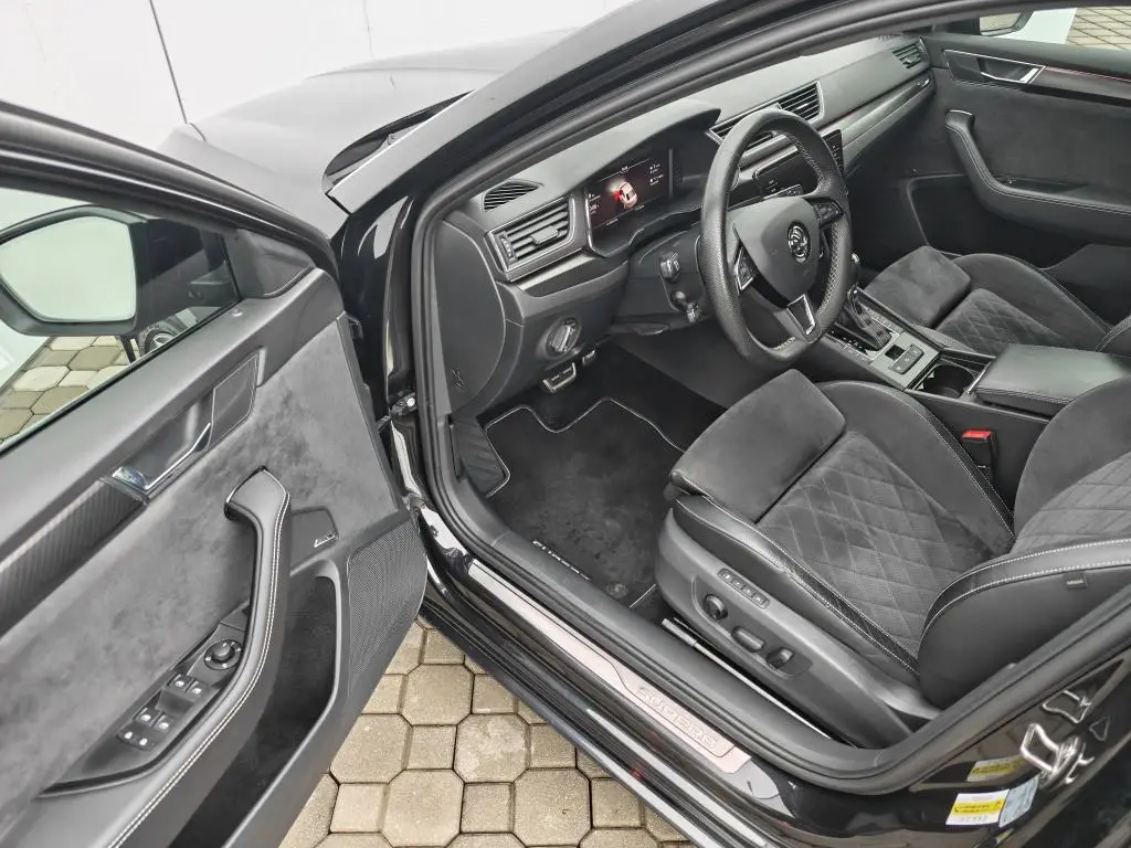 Škoda Superb SportLine 4x4 7DSG 2,0TSI / 200kW