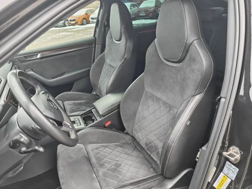 Škoda Superb SportLine 4x4 7DSG 2,0TSI / 200kW