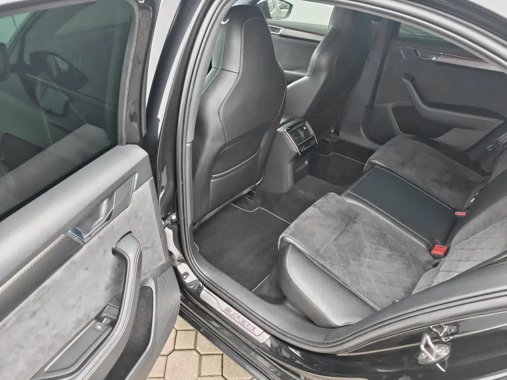 Škoda Superb SportLine 4x4 7DSG 2,0TSI / 200kW