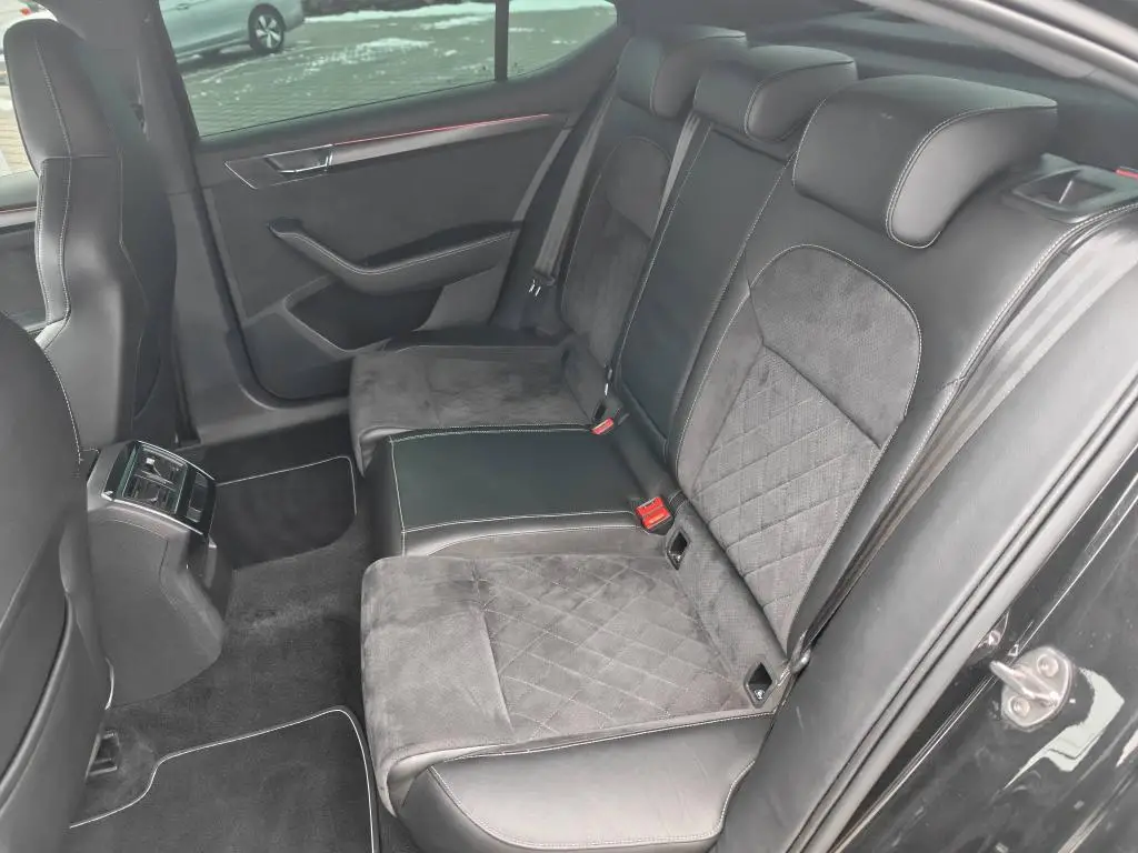 Škoda Superb SportLine 4x4 7DSG 2,0TSI / 200kW