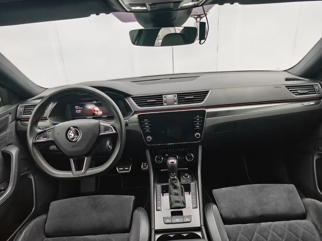 Škoda Superb SportLine 4x4 7DSG 2,0TSI / 200kW