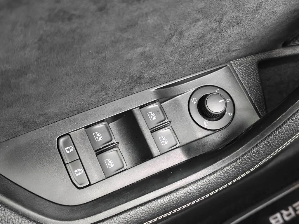 Škoda Superb SportLine 4x4 7DSG 2,0TSI / 200kW