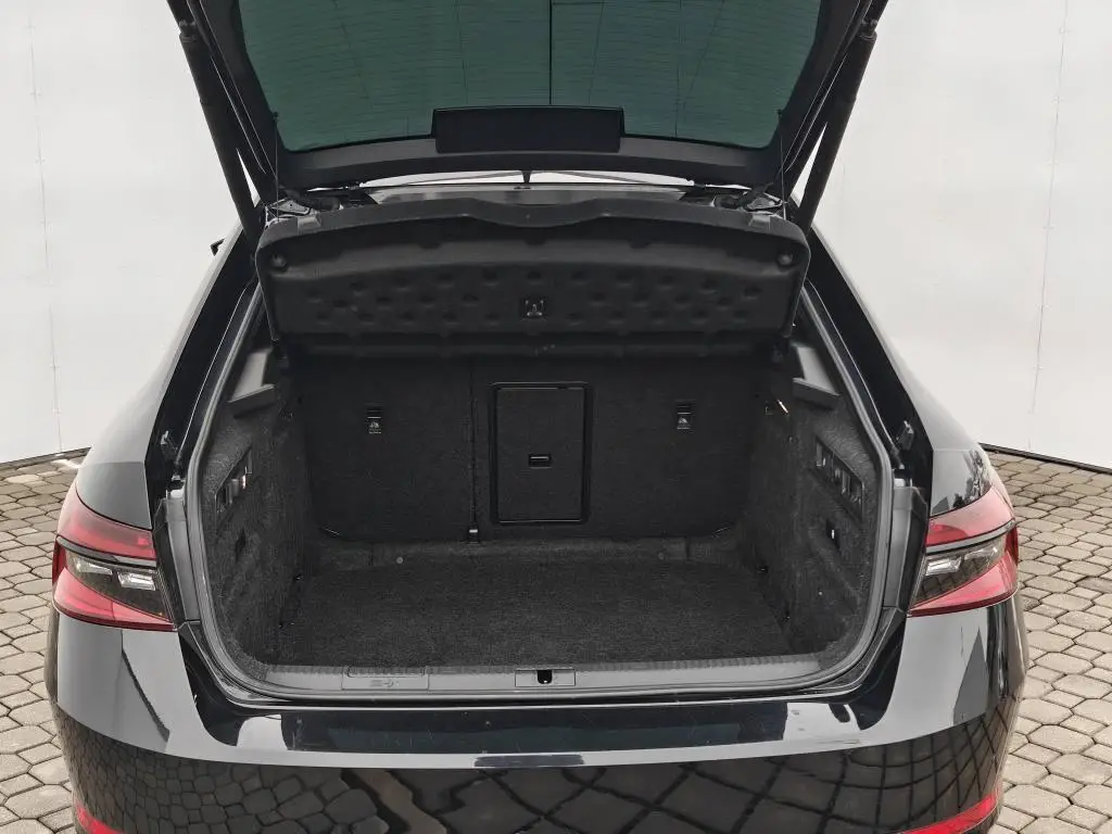 Škoda Superb SportLine 4x4 7DSG 2,0TSI / 200kW