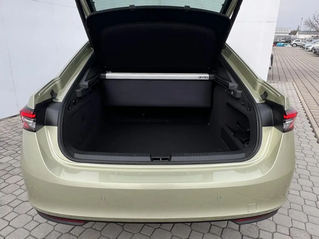 Škoda Superb Sportline 7DSG 2,0TDI / 110kW