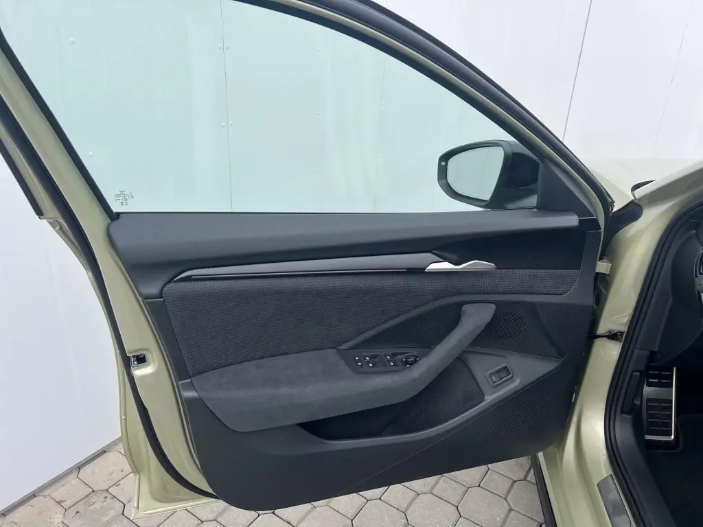 Škoda Superb Sportline 7DSG 2,0TDI / 110kW