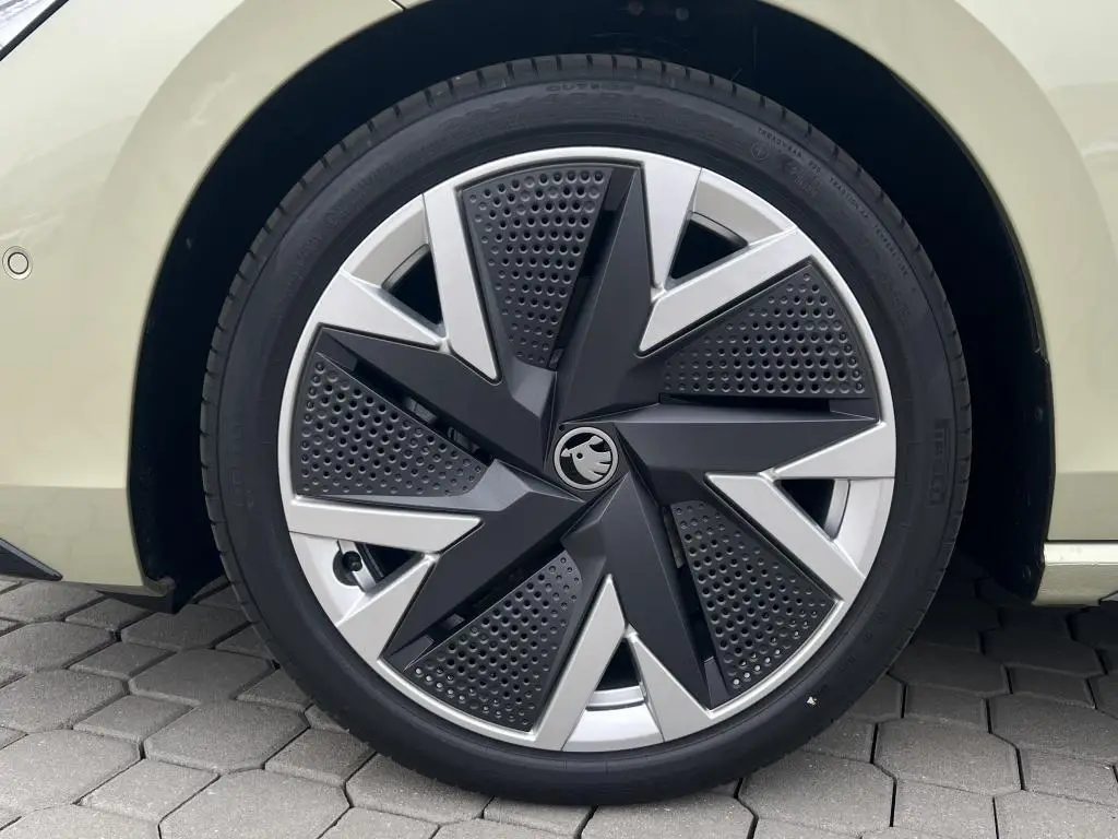 Škoda Superb Sportline 7DSG 2,0TDI / 110kW