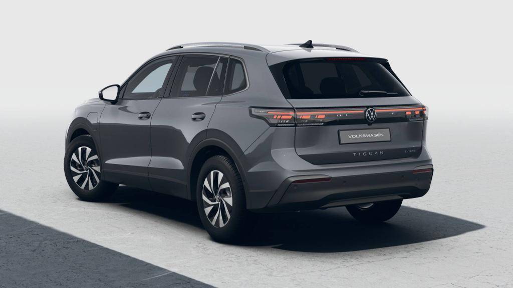 Volkswagen Tiguan People PHEV 19,7kWh 6DSG 1,5TSI / 150kW