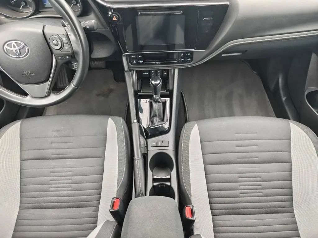 Toyota Avensis TOYOTA 1,6 VVT-i / 97kW