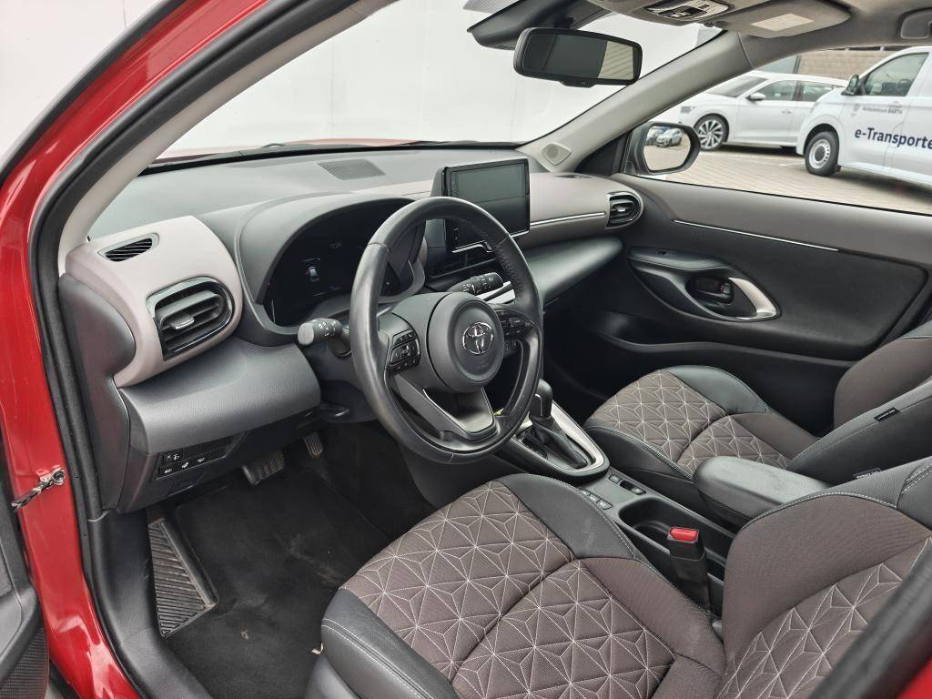 Toyota Yaris CROSS 1.5 Hybrid e-CVT FWD Executive 1,5 / 85kW