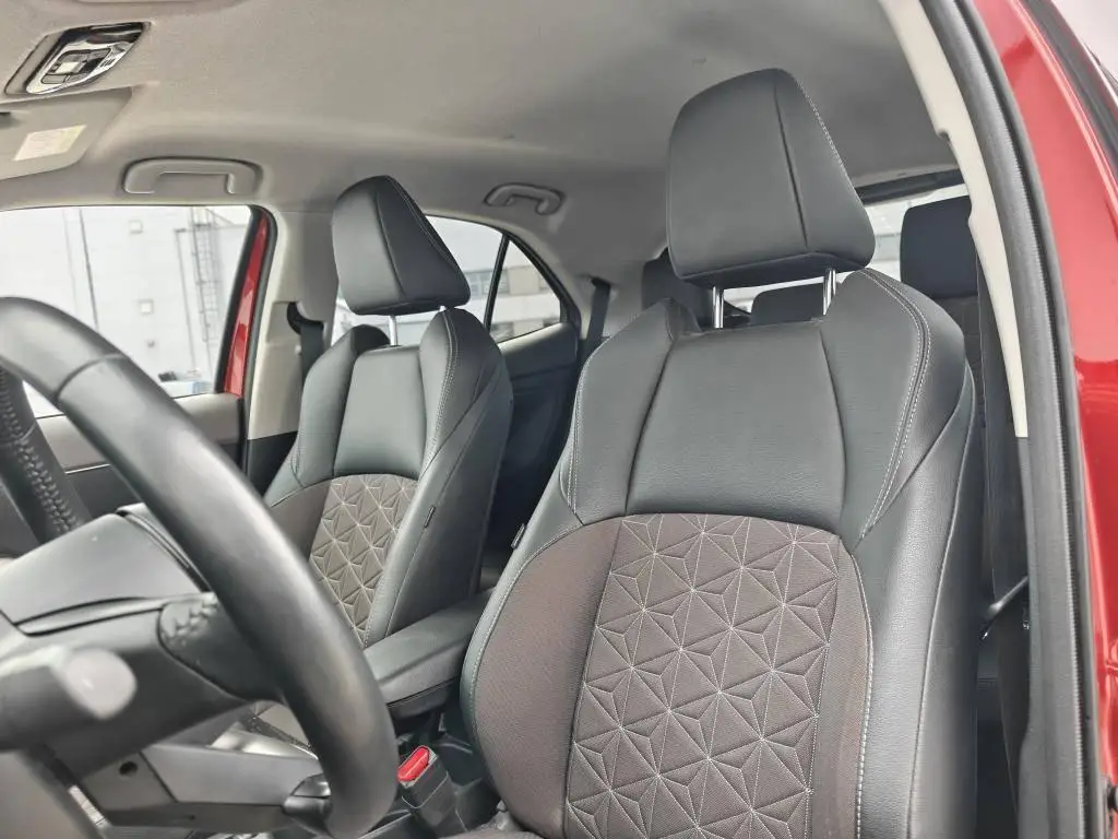 Toyota Yaris CROSS Hybrid FWD Executive 1,5 / 85kW
