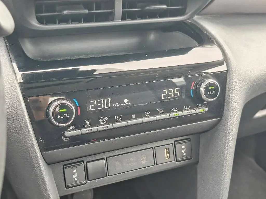 Toyota Yaris CROSS Hybrid FWD Executive 1,5 / 85kW